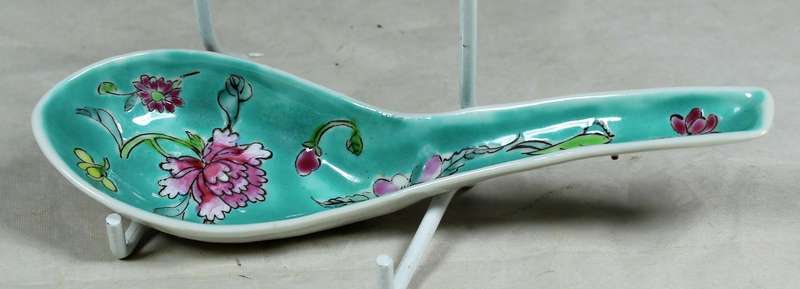 Chinese soup spoon - blue with flowers