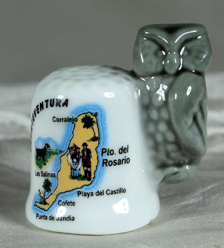 Bone China thimble - Fuerteven tura with owl