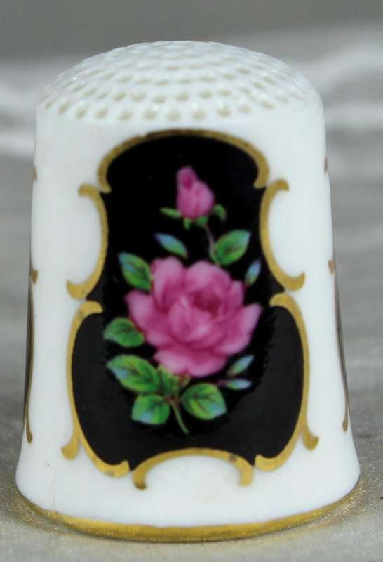 Bone China thimble - Roses