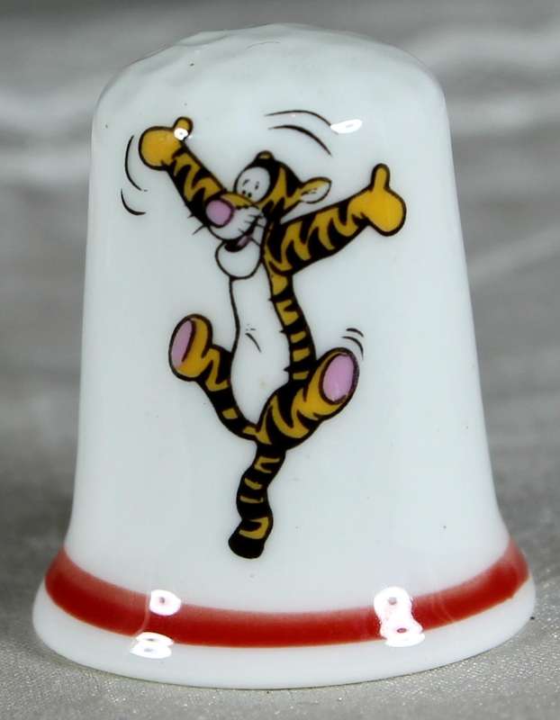 Bone China thimble -Winnie the pooh - Tigger