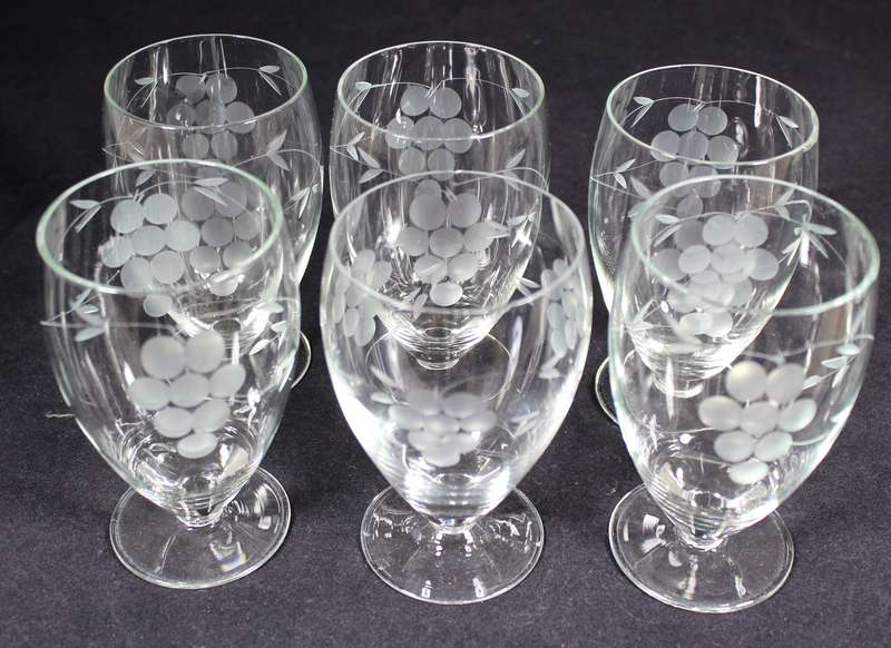 Set of six drinking glasses with etched grapes motif
