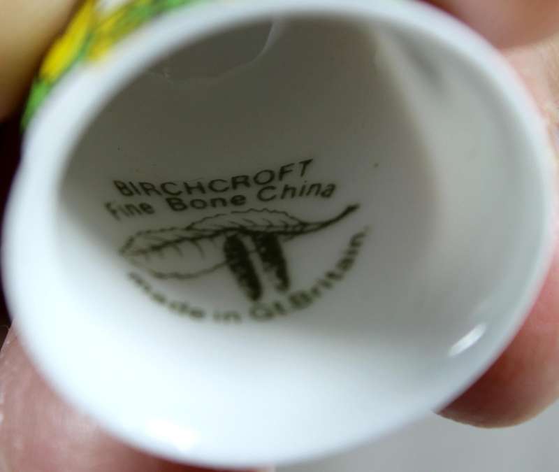 Bone China thimble - Advertising thimble - Glouchestershire Warwickshire Railway - Birchcroft