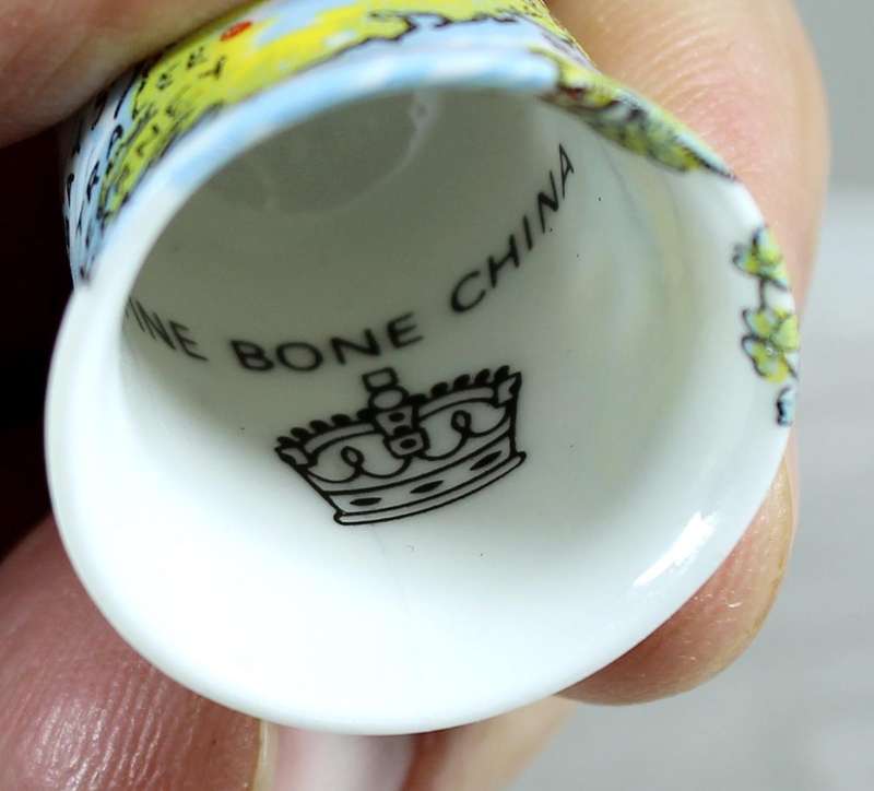 Bone China thimble - Ireland