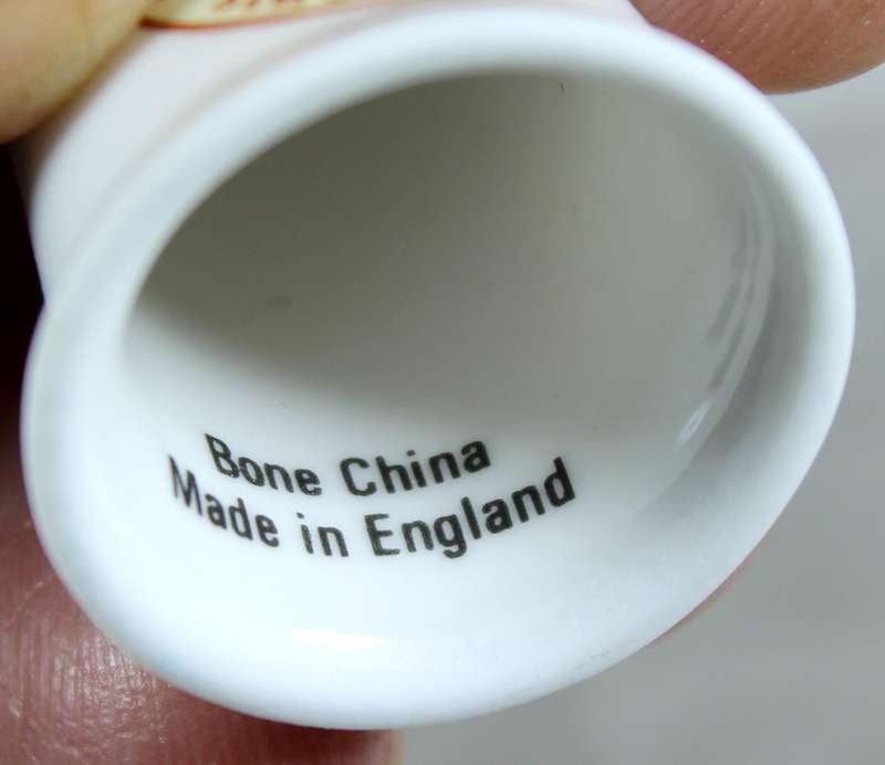 Bone China thimble - Madam Tussaud