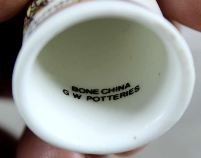Bone China thimble - Perranporth - GW potteries
