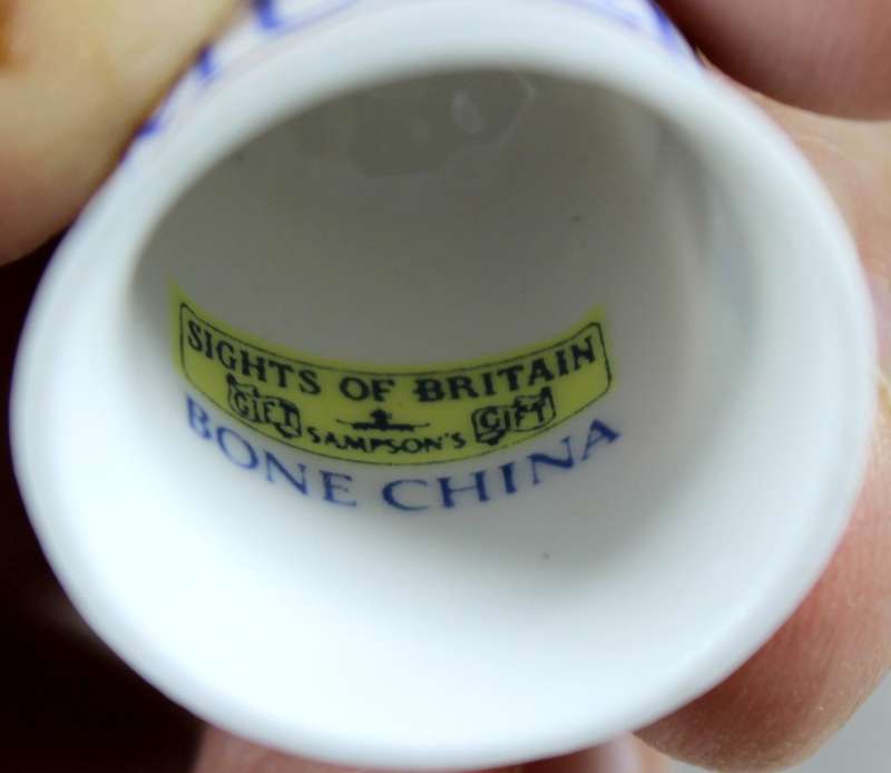 Bone China thimble - Tank museum - sights of Britain