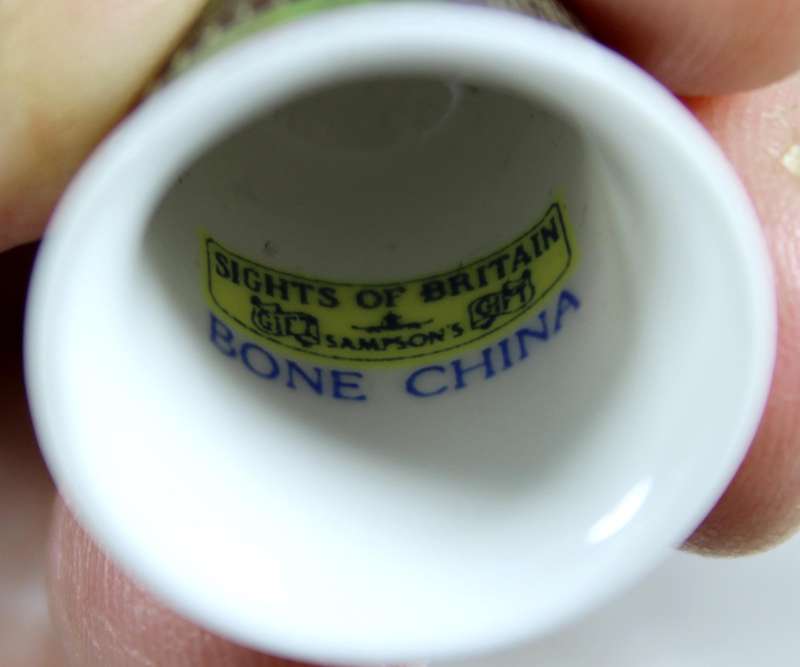 Bone China thimble - The Crescent - Buxton - sights of Britain