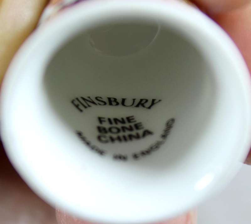Bone China thimble - Charles & Diana commemorate their wedding - Finsbury