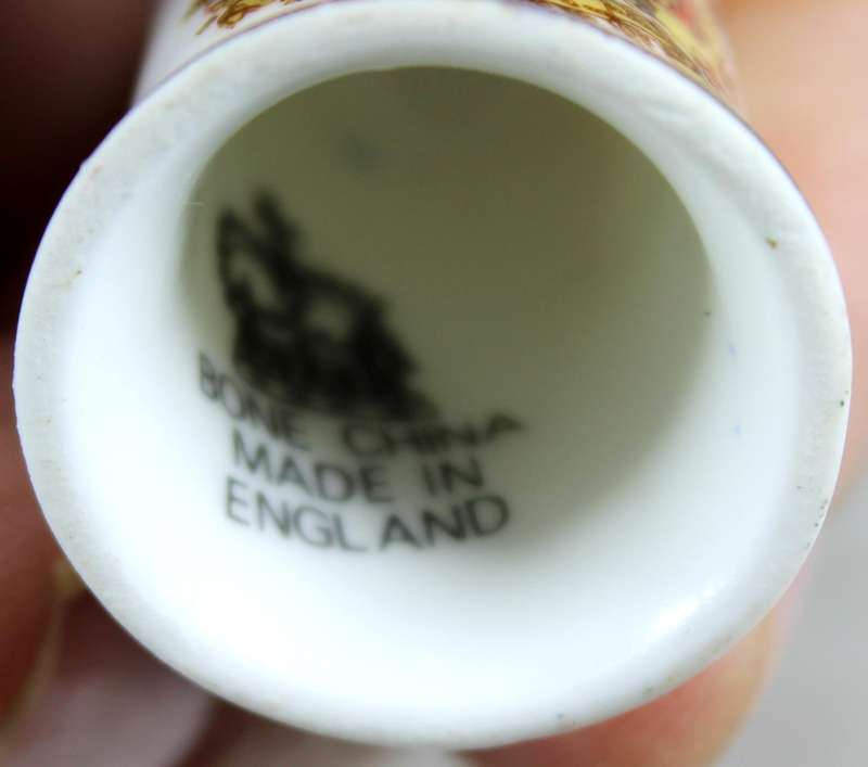 Bone China thimble - King Edward VII & Queen Alexandra