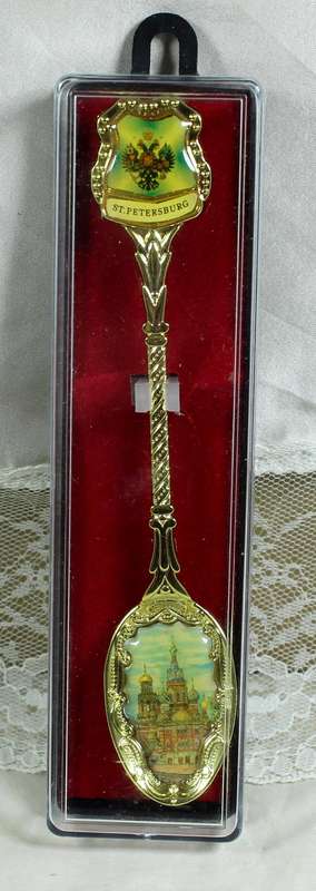 Souvenir spoon - St Peterburg with porcelain insert