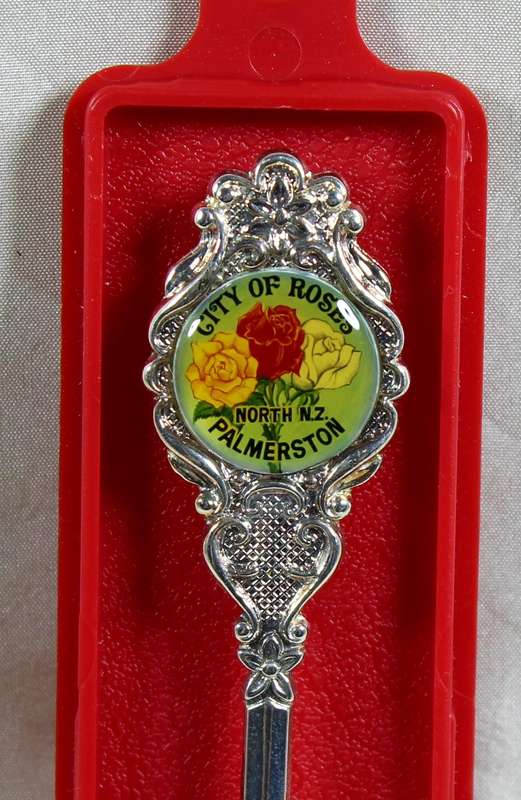 Souvenir spoon - Palmerston - City of Roses - Silver plated
