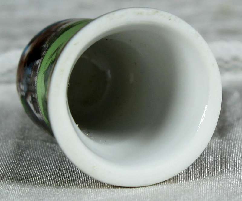 Bone China thimble - farm scene