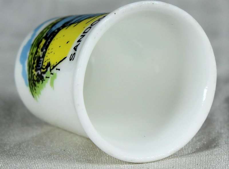 Bone China thimble - Sandown I.W
