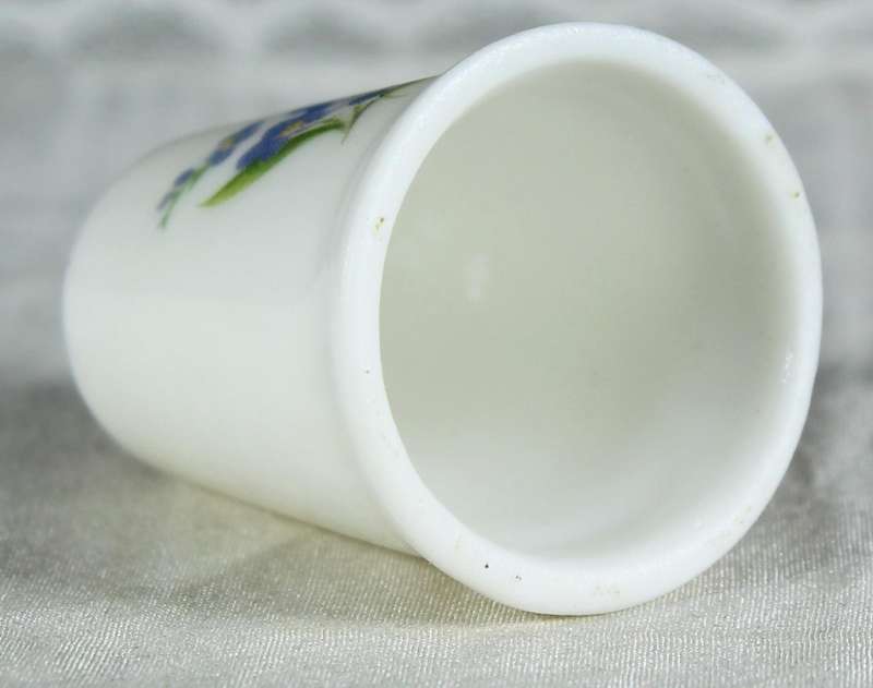 Bone China thimble - lilac flowers