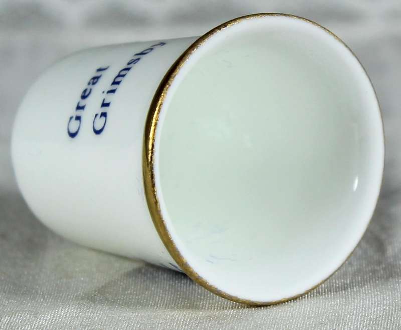 Bone China thimble - Great Grimsby