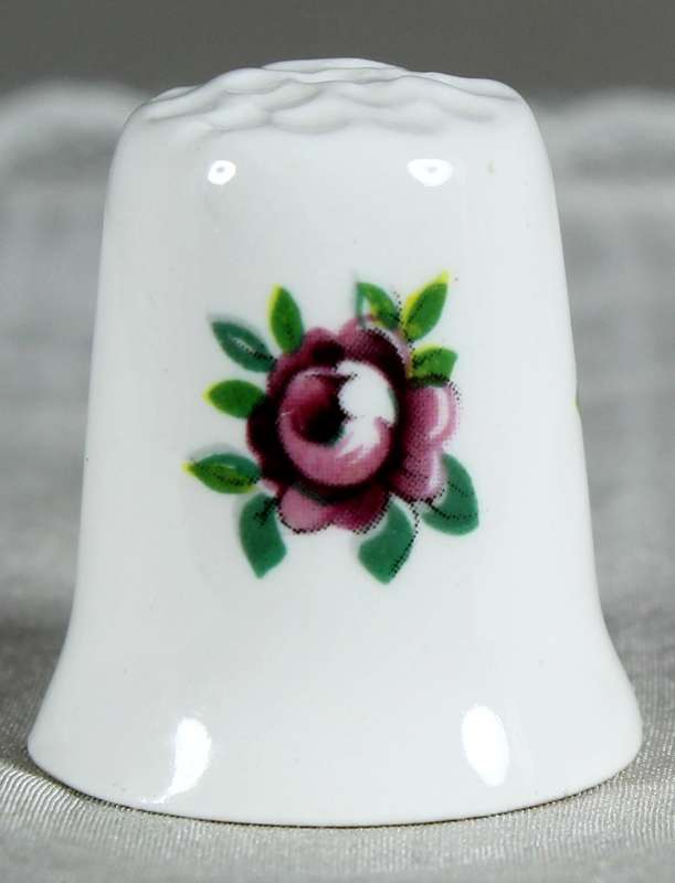 Bone China thimble - maroon flowers
