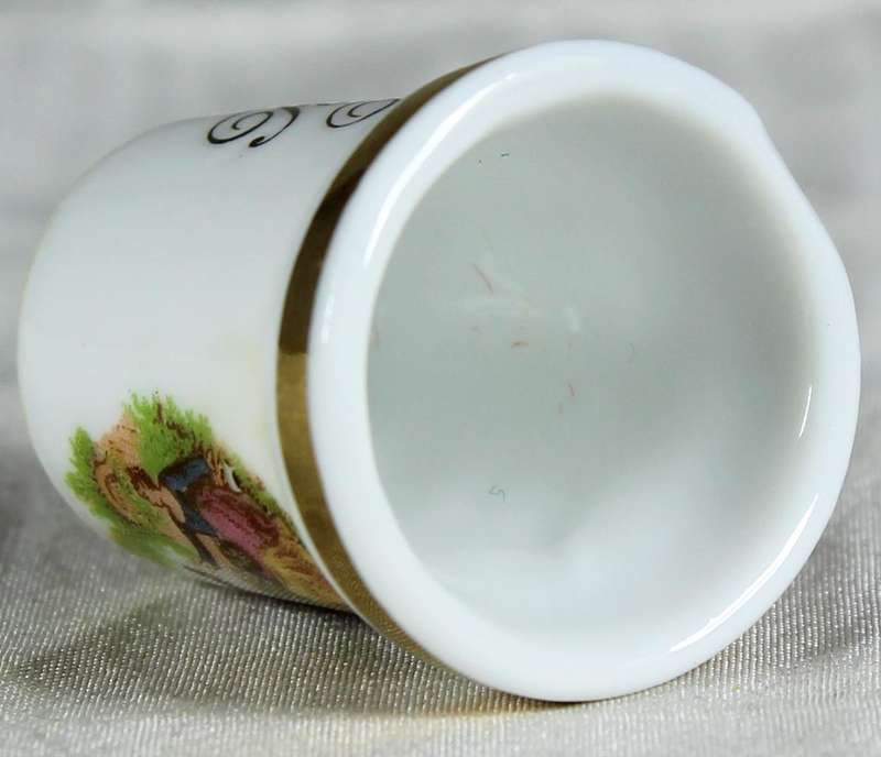 Bone China thimble - Victorian man serenading a lady