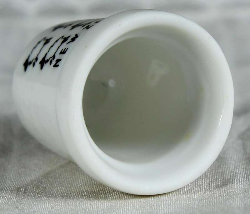 Bone China thimble - New Zealand