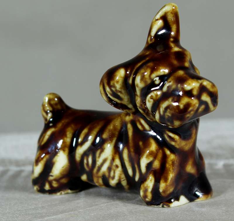 Miniature porcelain Scottie