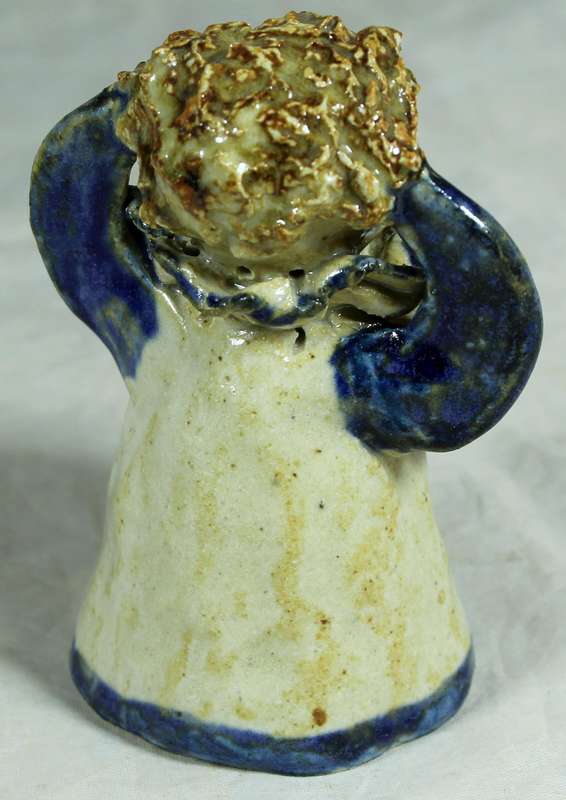 Singing pottery angel