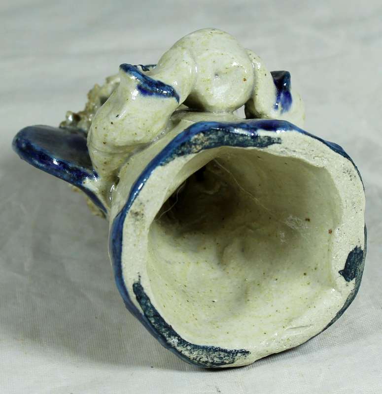 Singing pottery angel
