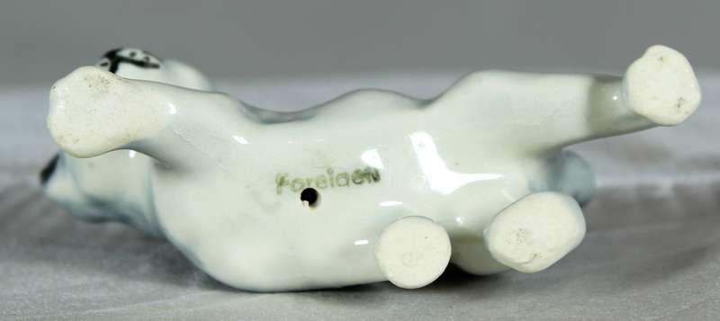 Miniature porcelain cat