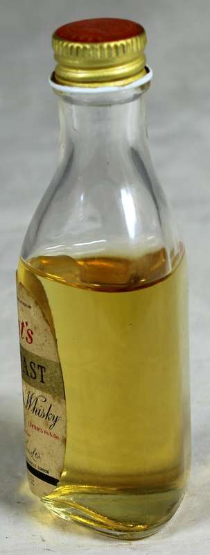 Mini liquor bottle - Grants whiskey