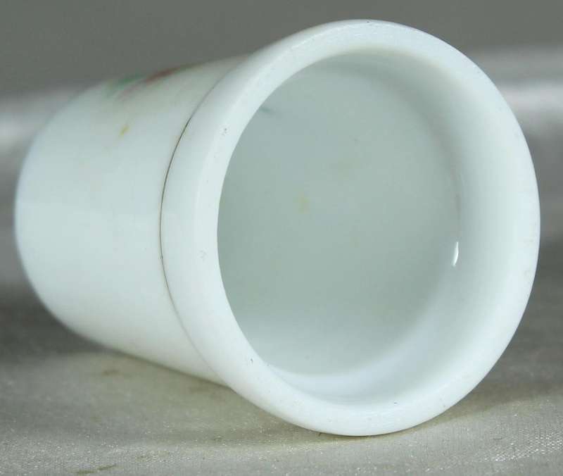 Bone China thimble - kitty with pink flowers