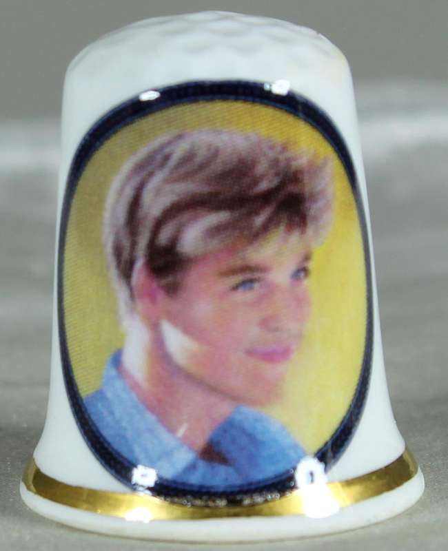 Bone China thimble - 18th birthday celebration of Prince William
