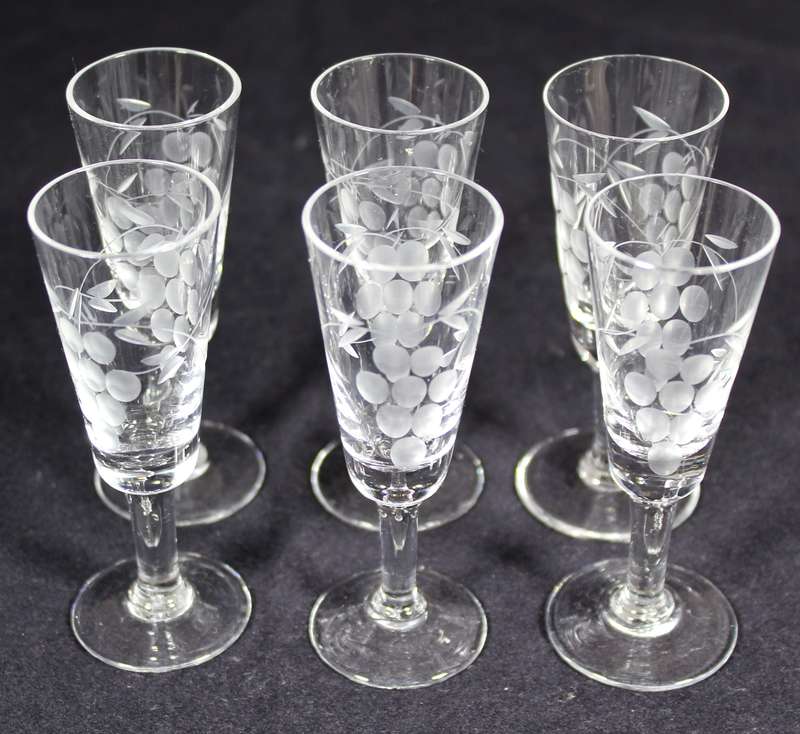 Set of six liqueur glasses with etched grapes motif