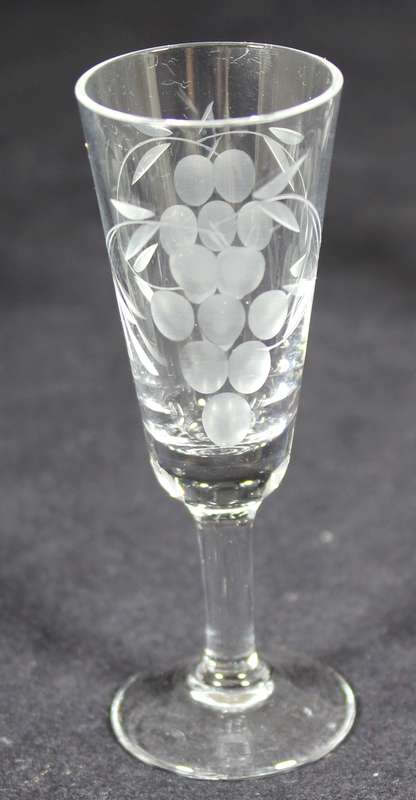 Set of six liqueur glasses with etched grapes motif
