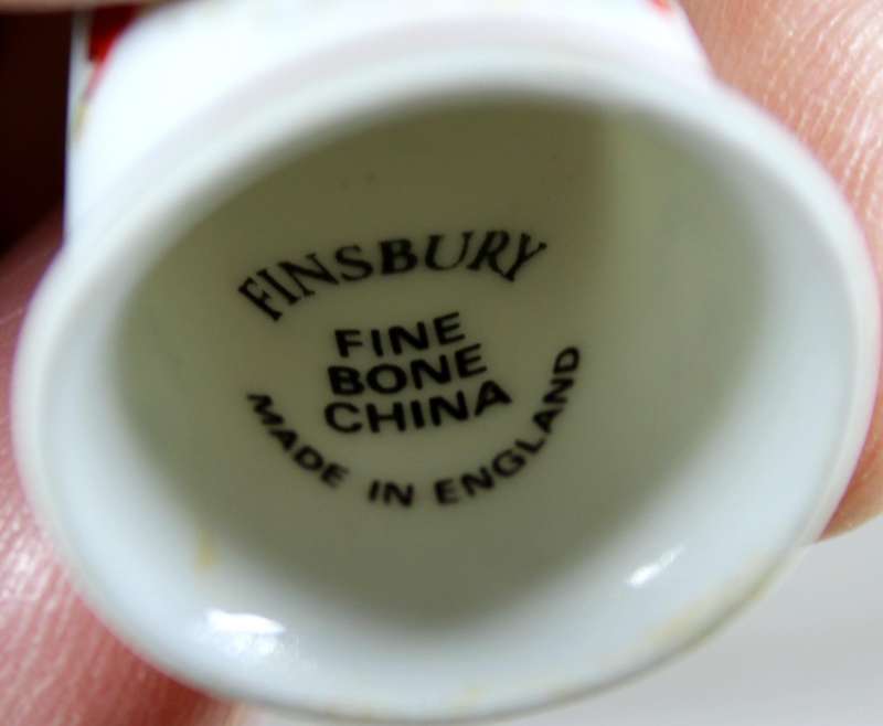 Bone China thimble - Santa Claus - Finsburg