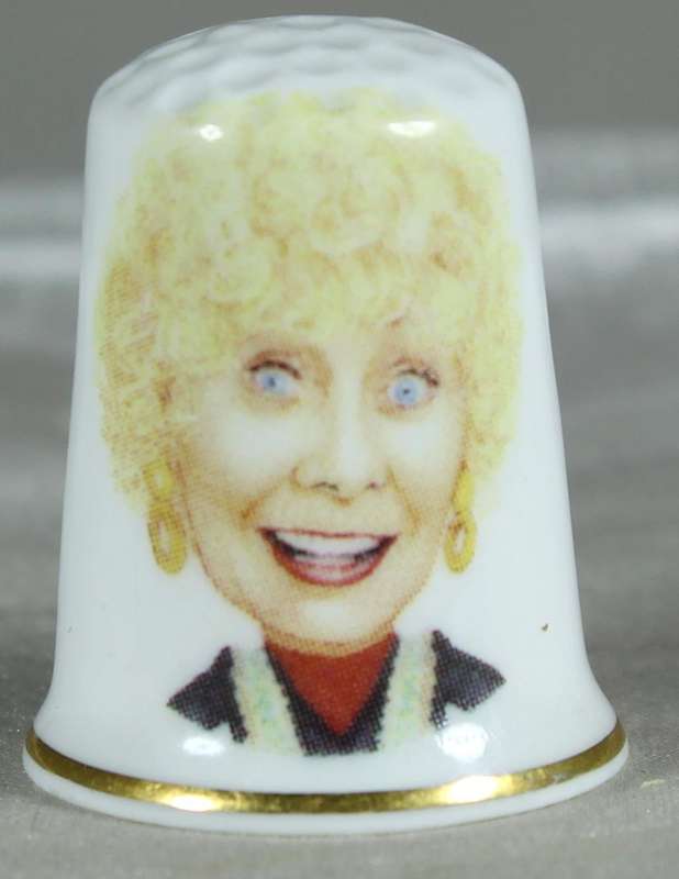 Bone China thimble - Coronation str - Vera Duckworth by Elizabeth Dawn - Birchcroft