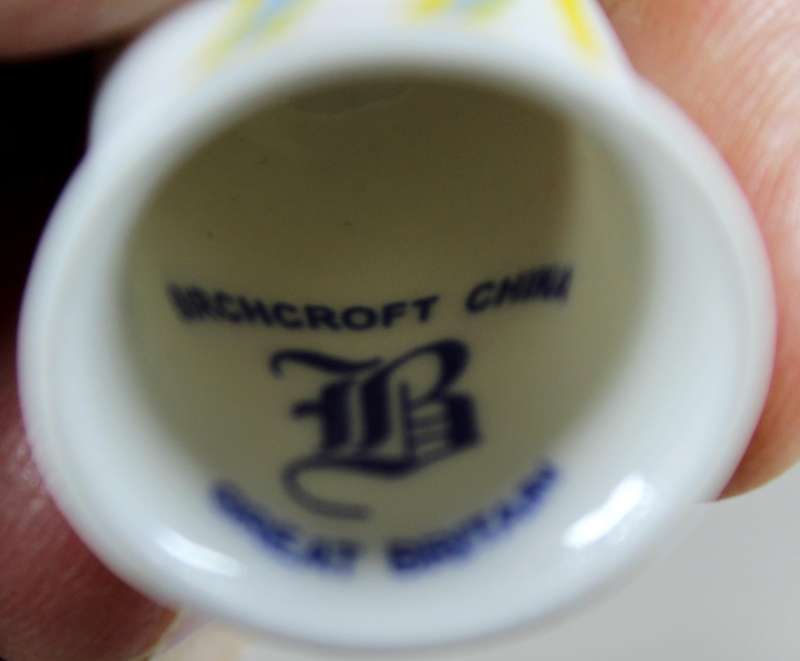 Bone China thimble - dancer - Birchcroft
