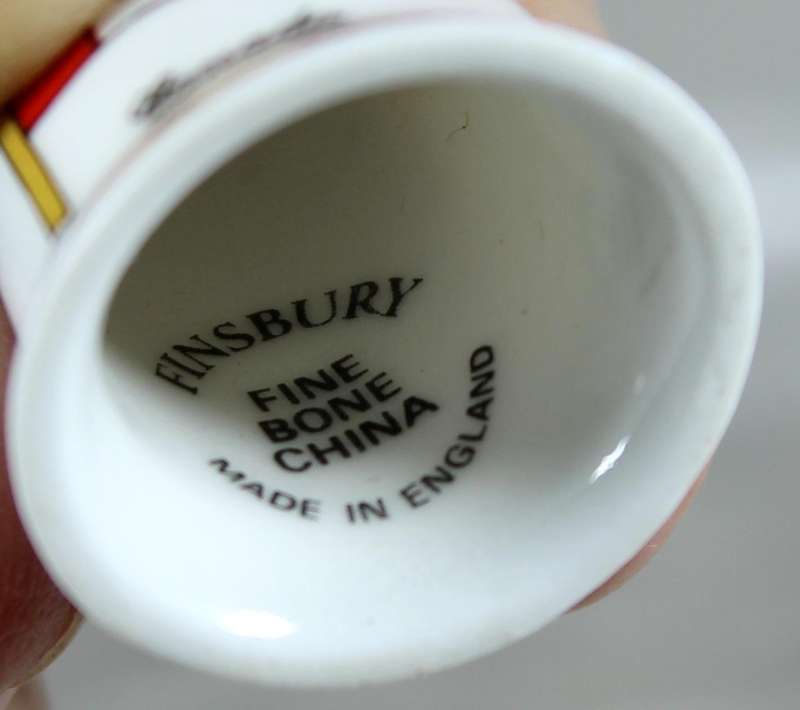Bone China thimble - Niagara Falls - Canada - Finsbury