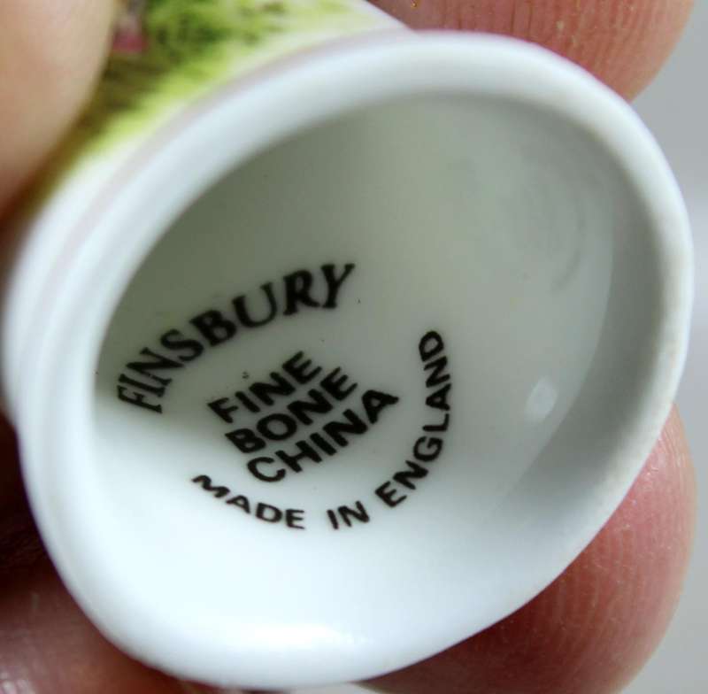 Bone China thimble - fox - Finsbury