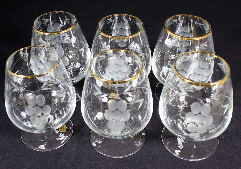 Set of six whisky glasses with etched grapes motif - SACUT glassware