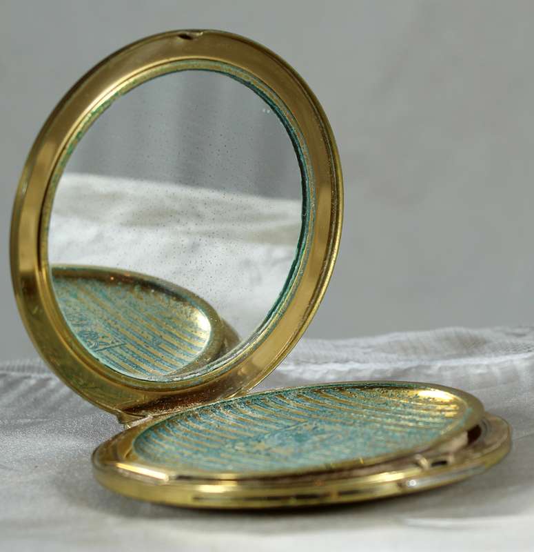 Powder compact - Stratton with tiger lilly