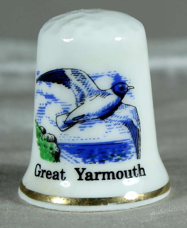 Bone China thimble - Great Yarmouth