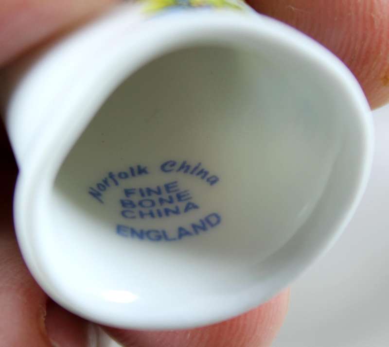 Bone China thimble - Devon - Westward Ho - Norfolk