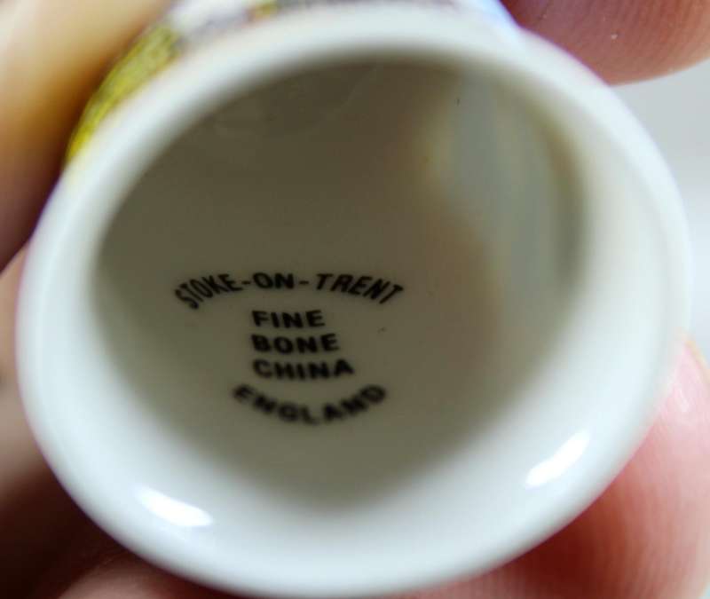 Bone China thimble - Blackpool tower - Stoke-on-Trent