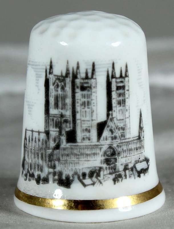 Bone China thimble - Lincoln cathedral - Staffordshire