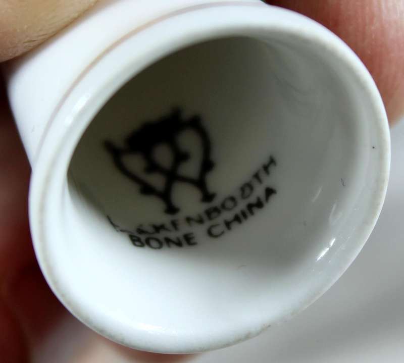 Bone China thimble - purple flowers - Lock n Booth