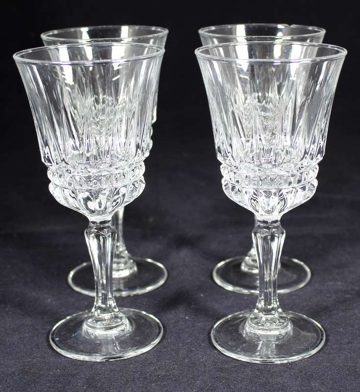 Set of four molded glasses