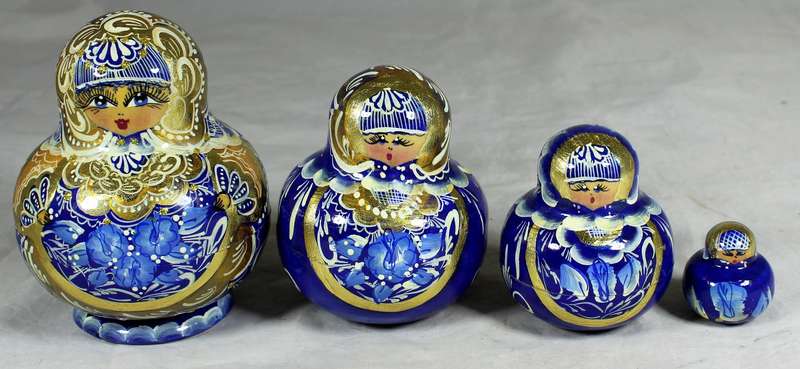 Babushka dolls - four piece