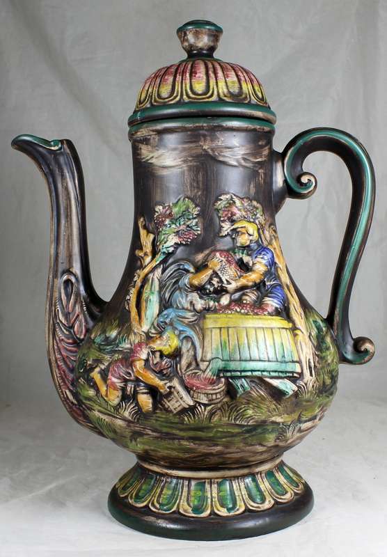 Copodimonte style - very large kettle