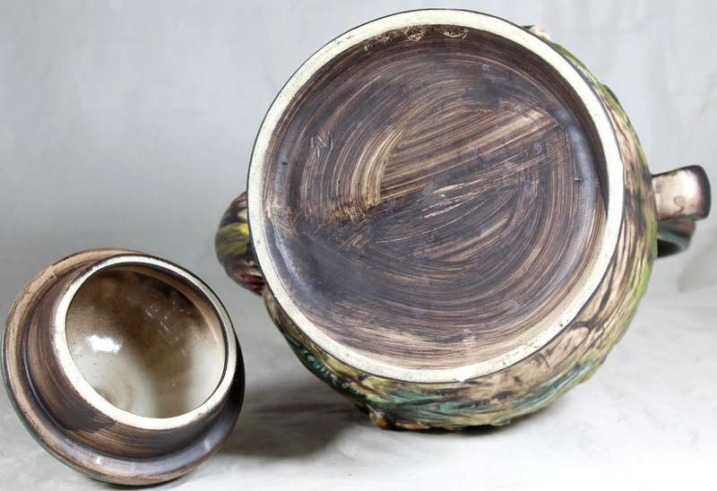 Copodimonte style - very large kettle