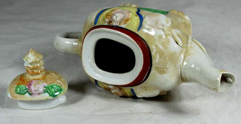 Ornamental elephant tea kettle