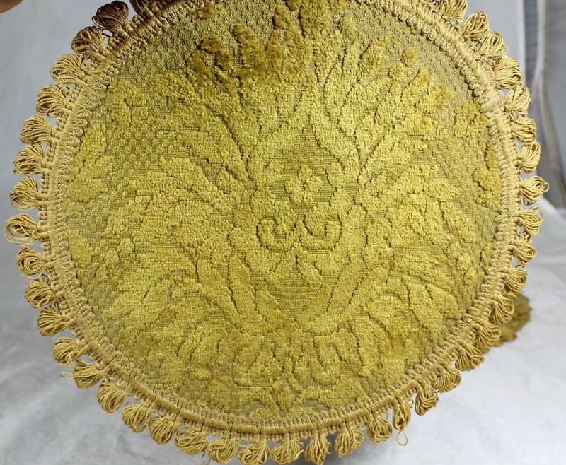 Set of four place mats