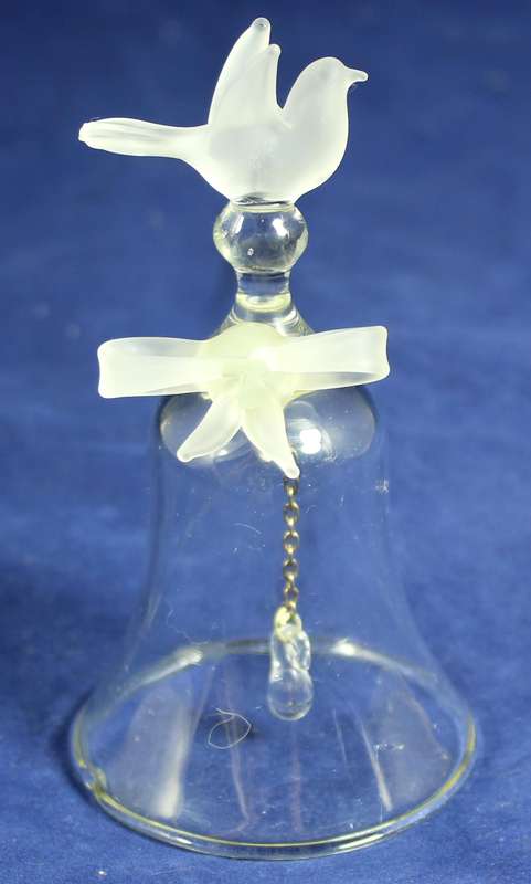 Glass bell with frosted dove and bow